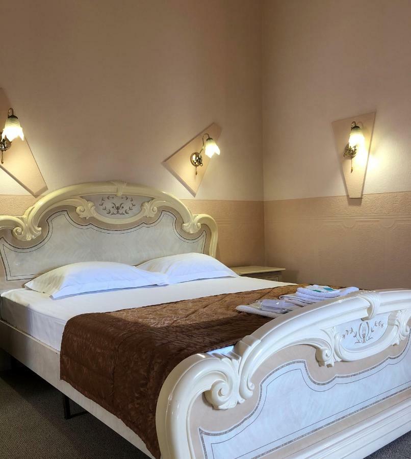 Hotel Boutique TOVMED Vinnytsia Chambre photo